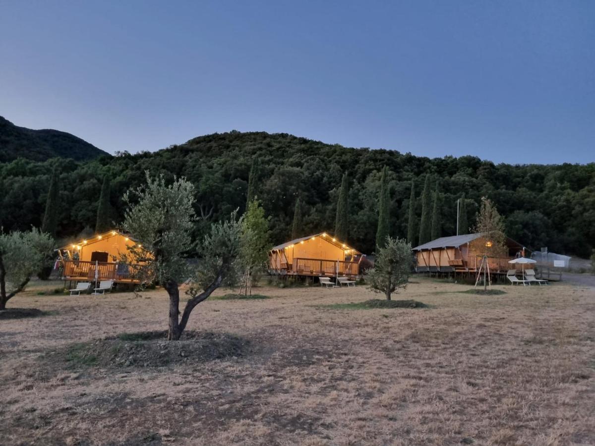 Glamping Le Tegole Hotell Riparbella Eksteriør bilde